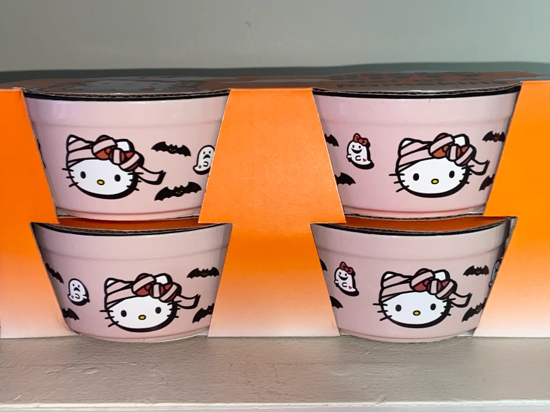 Hello Kitty Halloween Ramekin Set