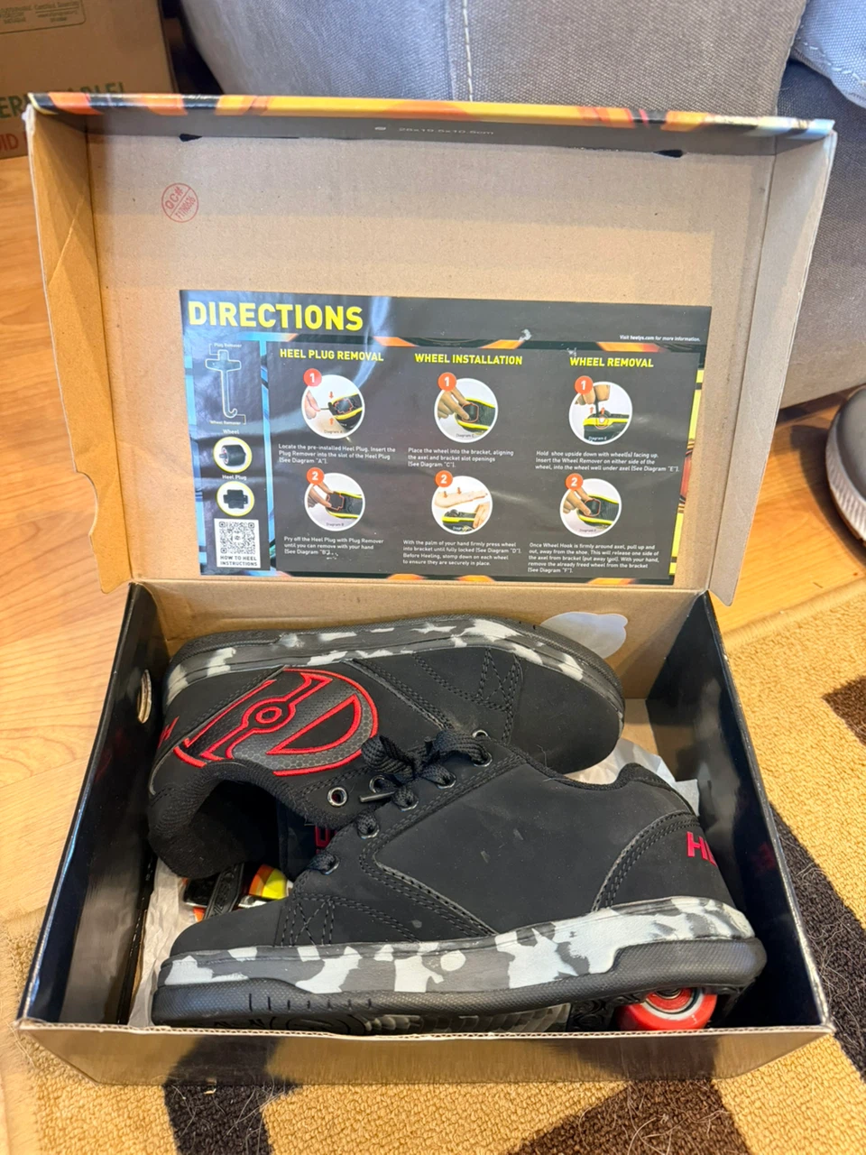 Heelys Propel 2.0 Youth Size 3 Black and Red - photo 4