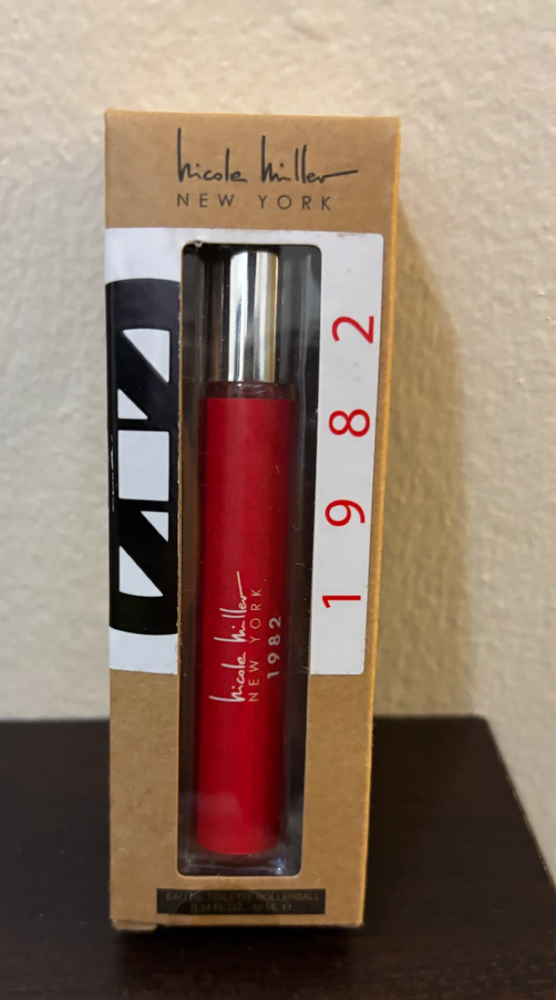 NEW-Nicole Miller New York 1982 Rollerball Perfume