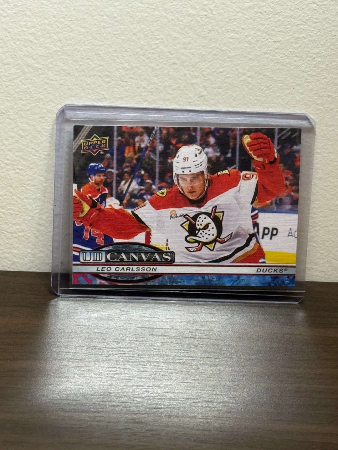 Leo Carlsson Upper Deck UD Canvas Hockey Card