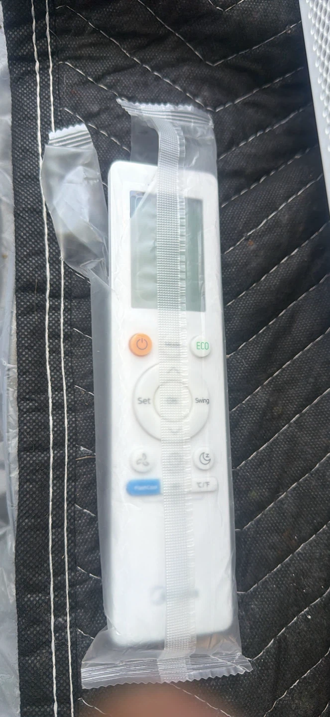 8000 Btu. Midea U-Shaped Window Air Conditioner - photo 4