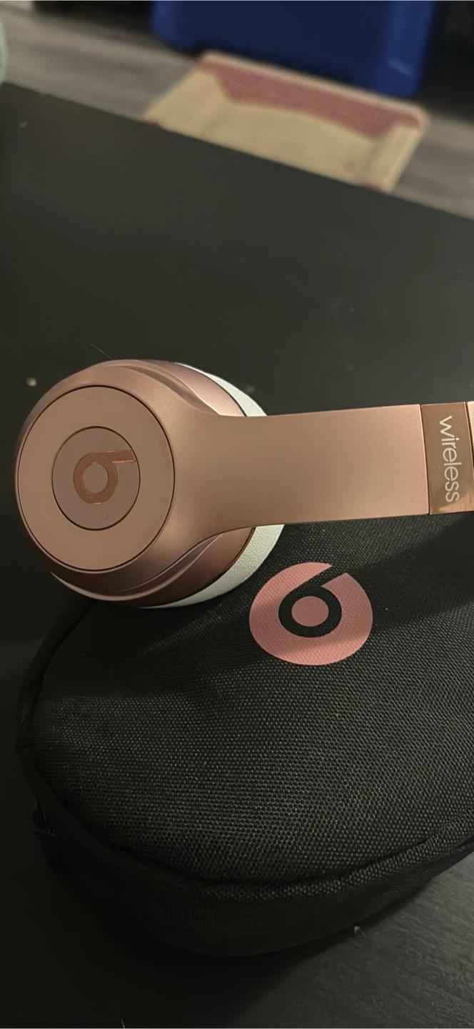 Beats Solo3 Wireless Headphones - photo 2