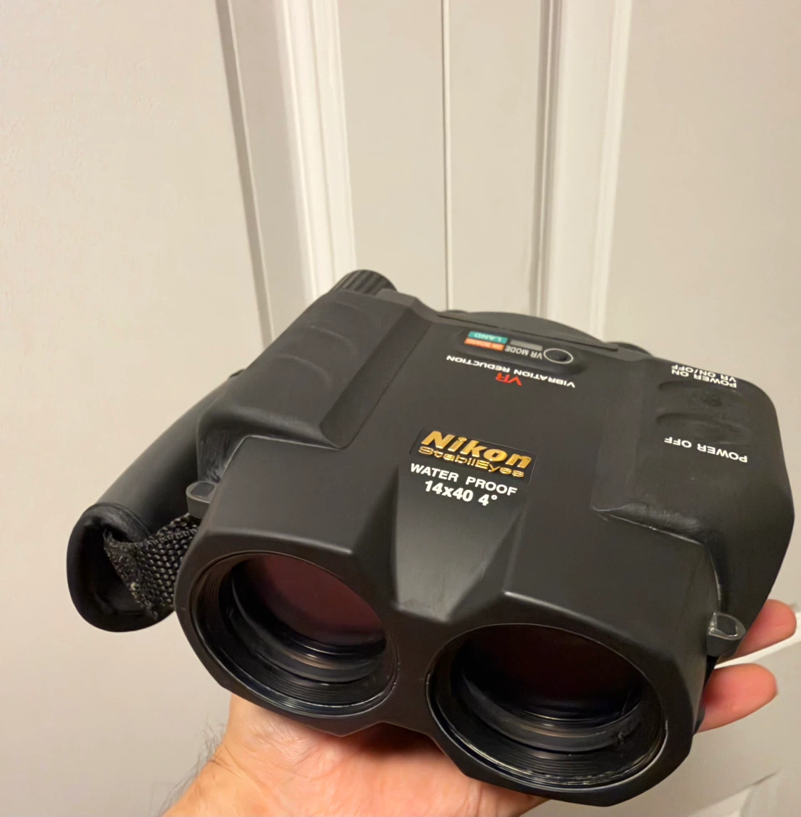Nikon StabilEyes 14x40 VR Waterproof Binoculars - photo 4