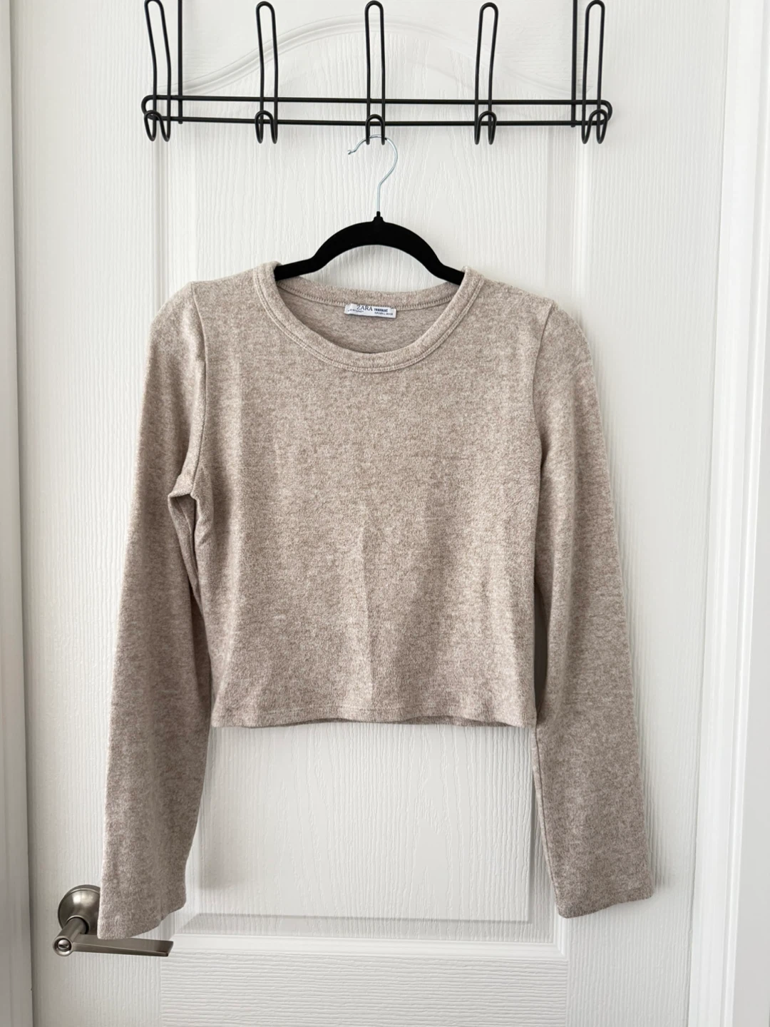 Zara Cropped Beige Sweater