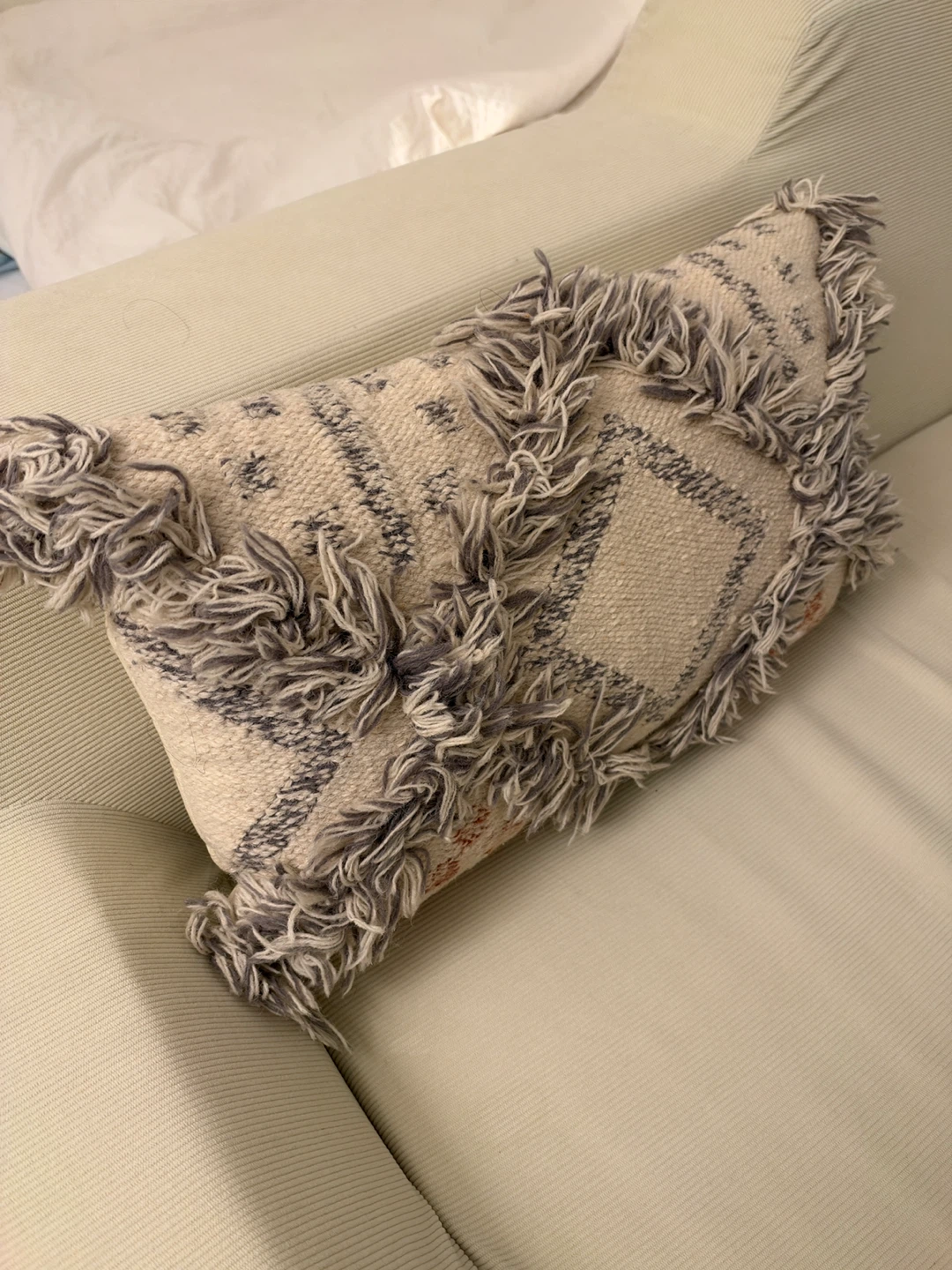 Set of two sofa couch pillows - photo 3