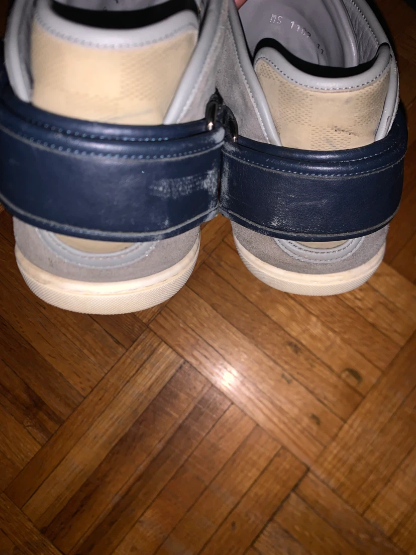 Louis Vuitton Grey Sneakers Size 11 - photo 3