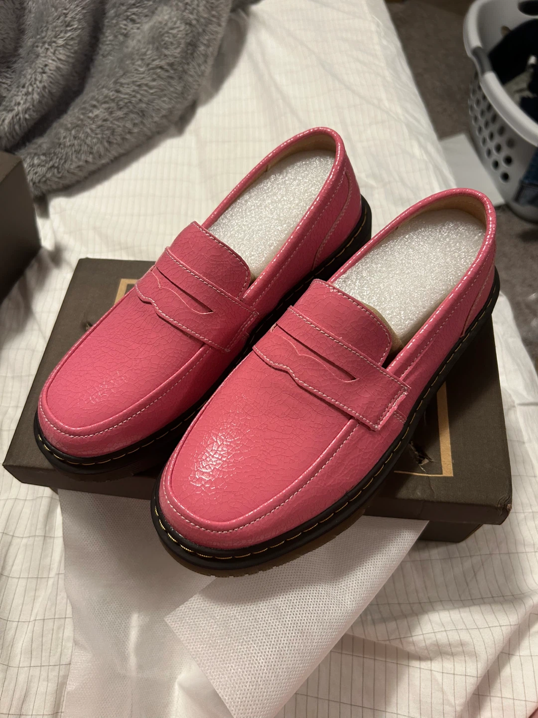6.5 Women’s Pink Patent Leather Loafers - photo 3