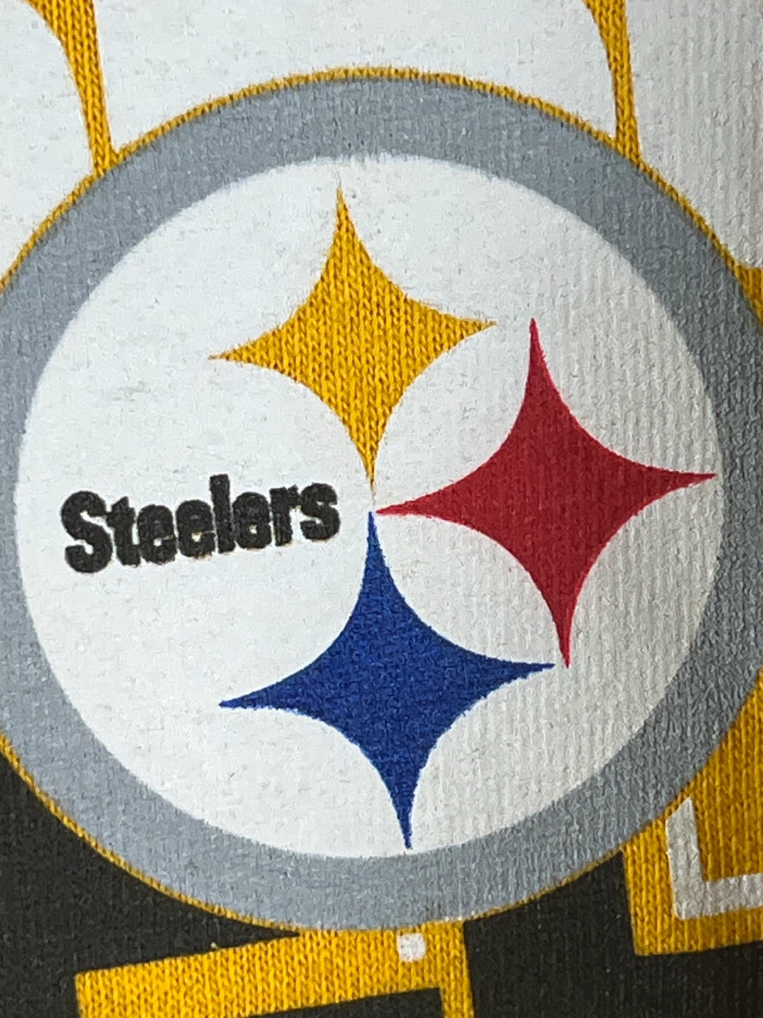🏈 NWT Pittsburgh Steelers Football Tee — Size Medium - photo 4