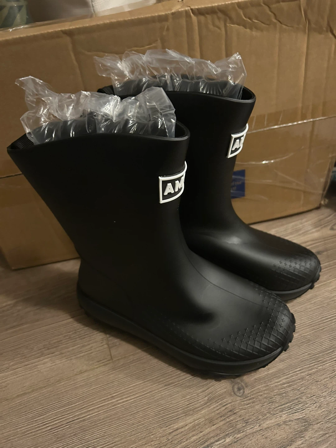 Black AMOJI Rain Boots Size 1 - photo 2