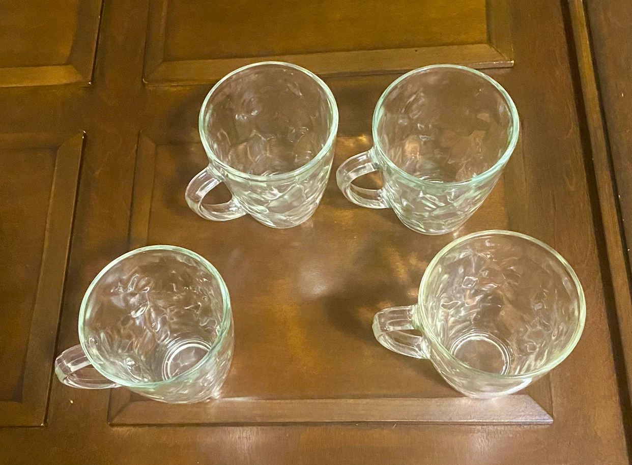 Set of 4 Textured Glass Mugs - photo 3