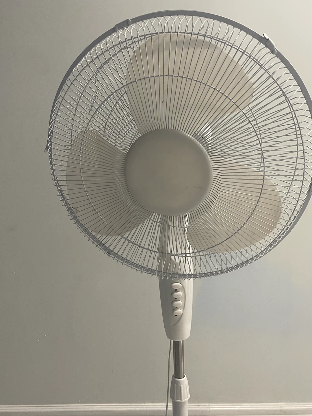 16-inch Stand Fan White - photo 2
