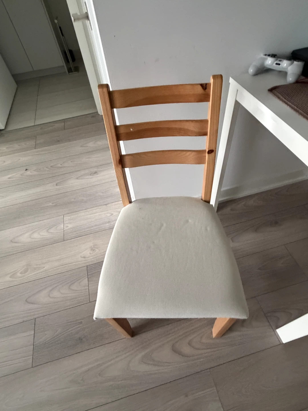 Wooden Dining table &  Chairs with Padded Seats - photo 3