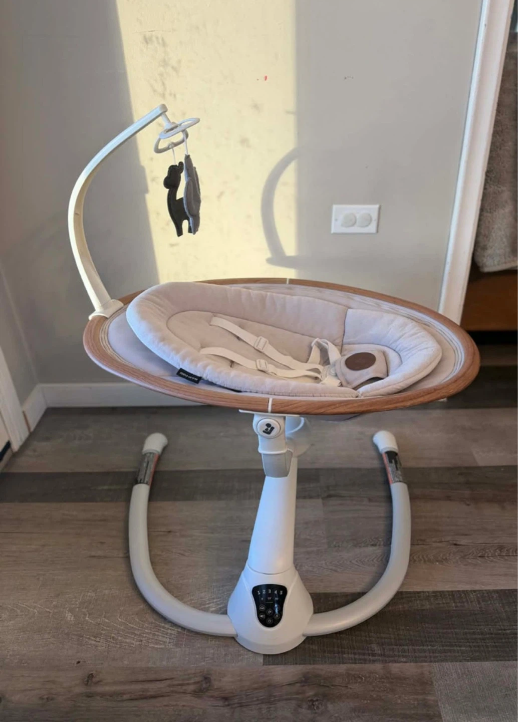 Baby swing