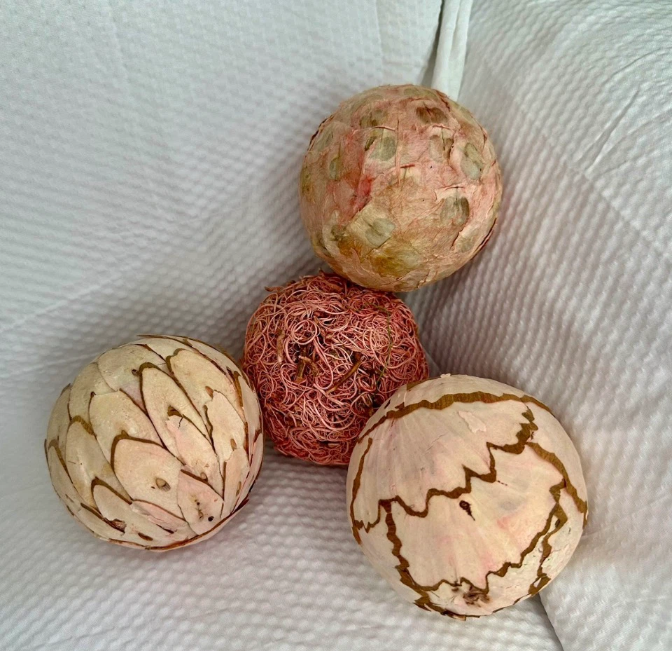 Set of 4 IKEA SOMLIG pink Decorative Balls Natural Ecco Decor - photo 4