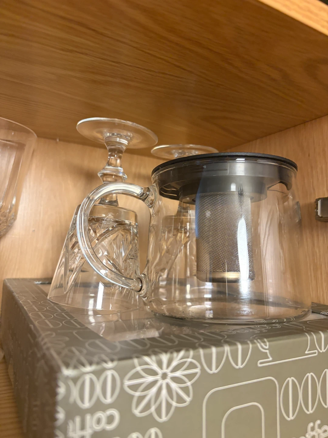 Glass tea infuser and assorted crystal glassware - photo 2