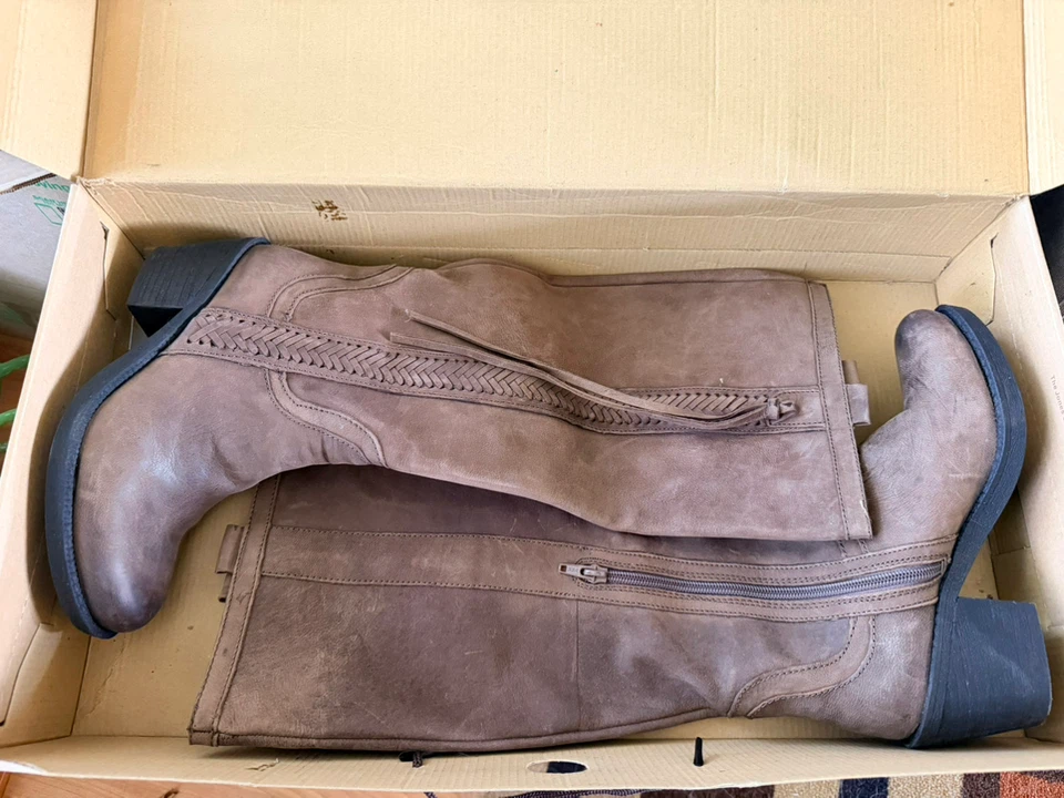 Nine West Vathora Grey Leather Boots Size 7M