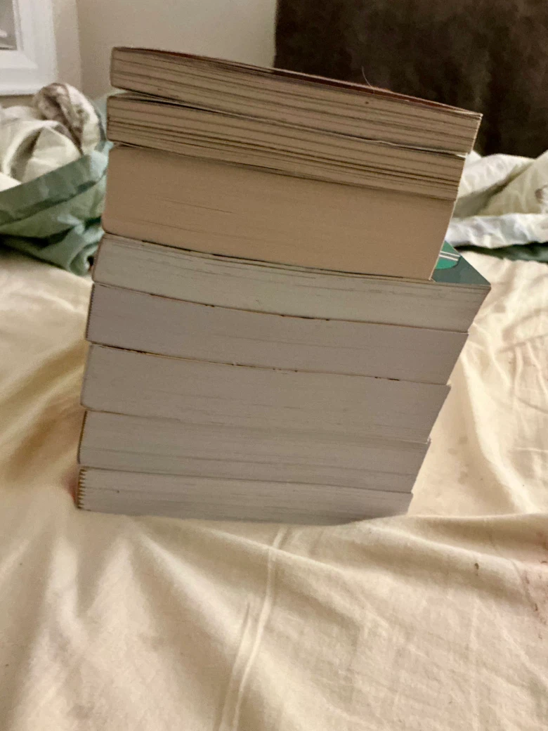 Alice Oseman Heartstopper Book Collection - photo 3