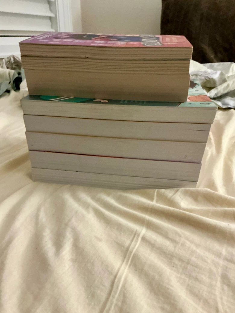 Alice Oseman Heartstopper Book Collection - photo 4