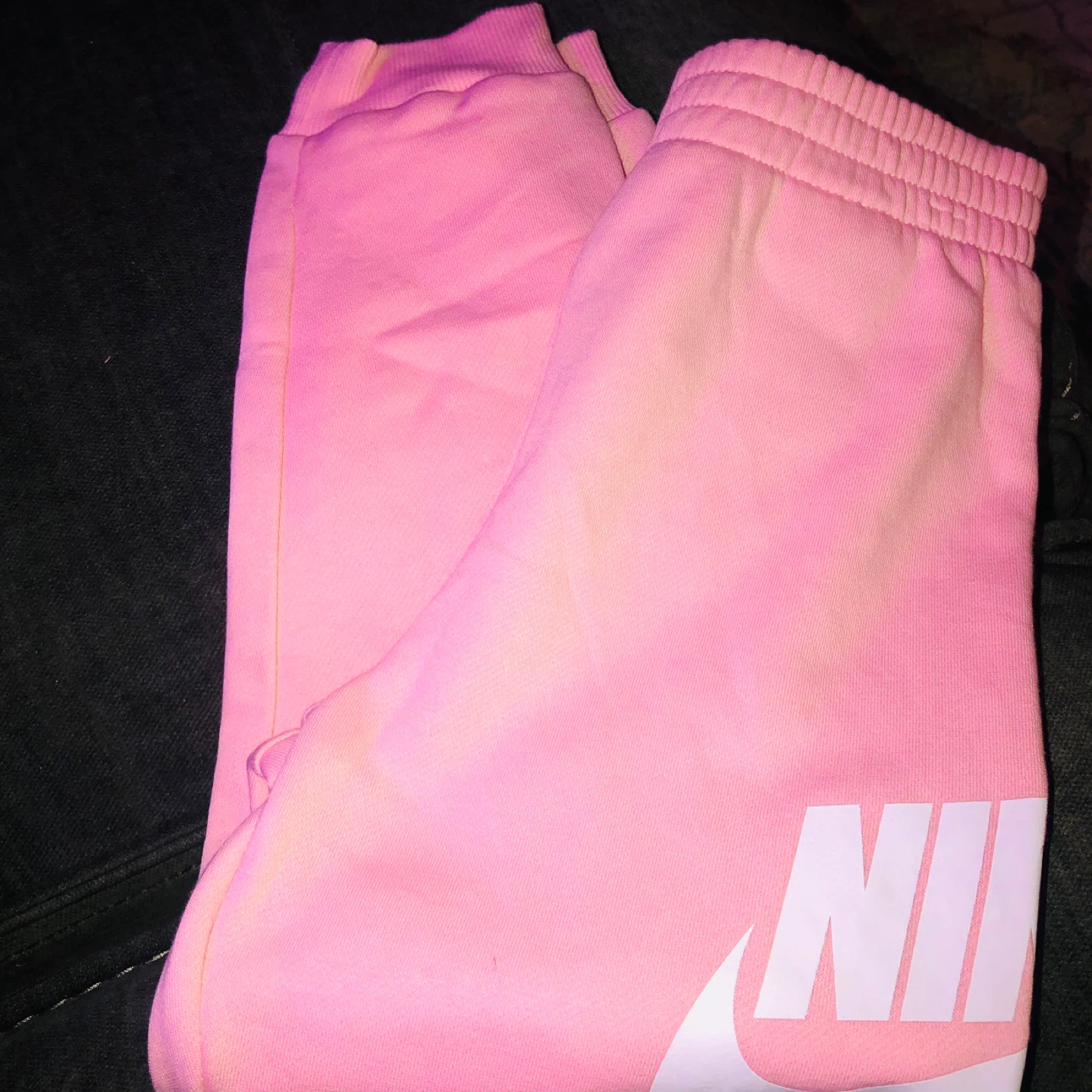 Light Pink Nike Girls Size 6-7 - photo 3