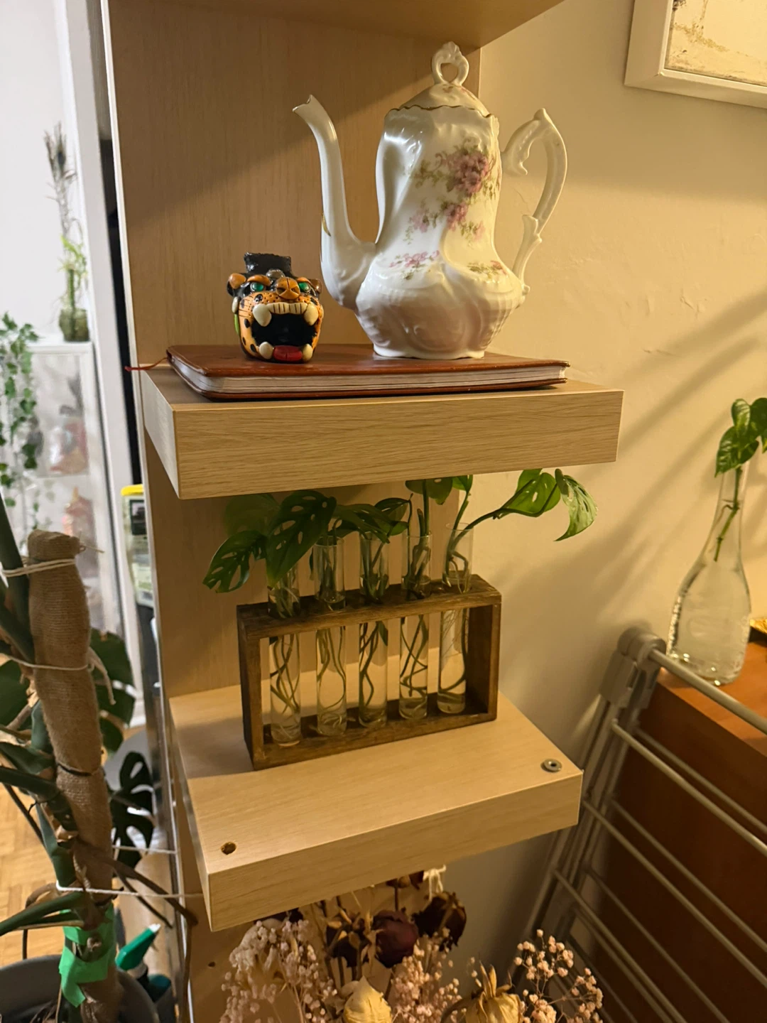 Wood Corner Display Shelf - photo 2
