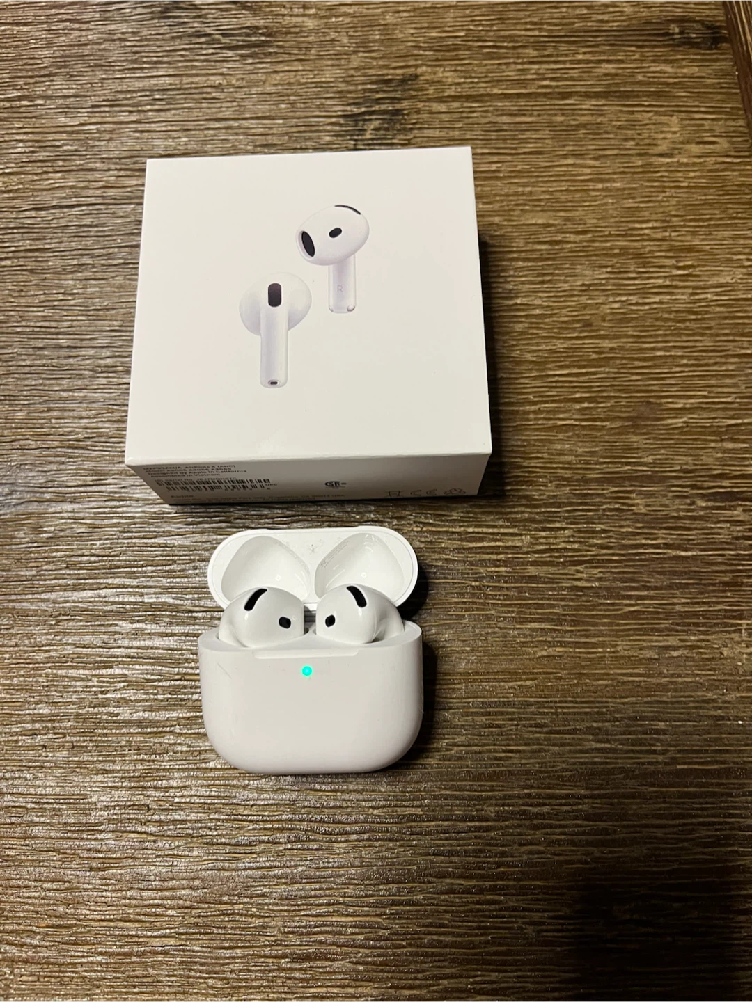 Apple AirPods 4 (ANC) - photo 2