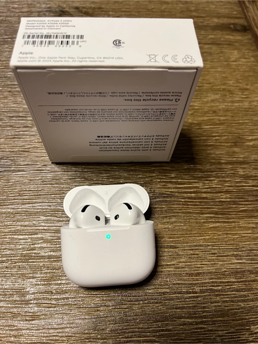 Apple AirPods 4 (ANC) - photo 3