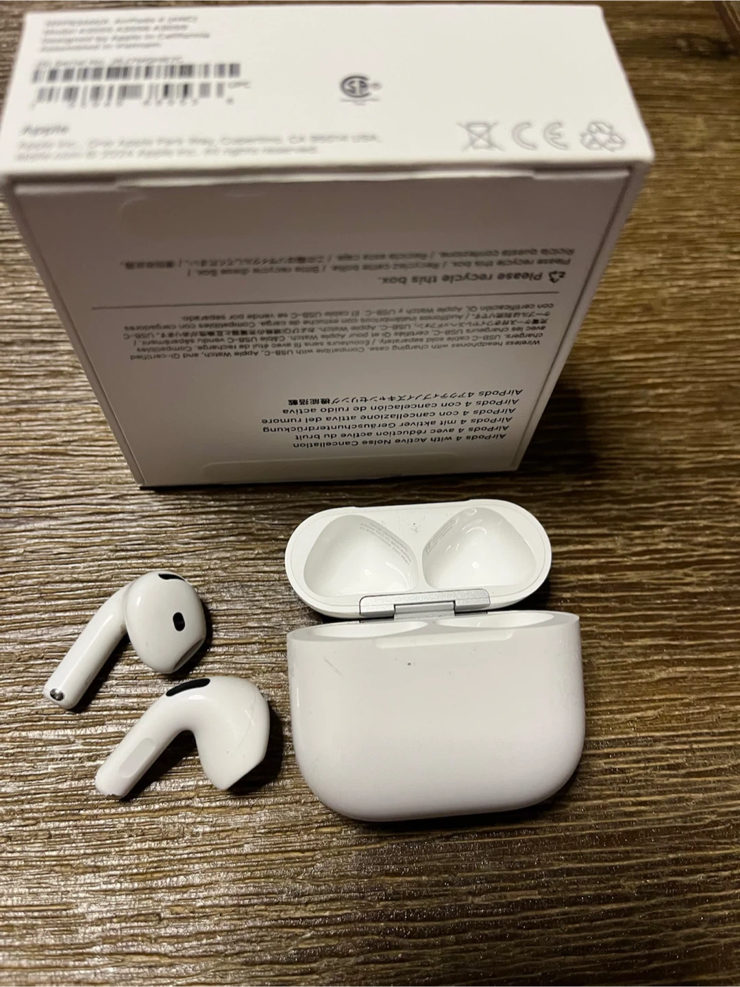 Apple AirPods 4 (ANC) - photo 4