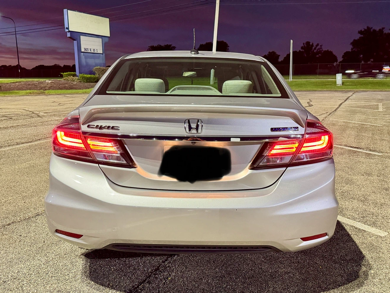 2015 Silver Honda Civic Sedan Hybrid - photo 5