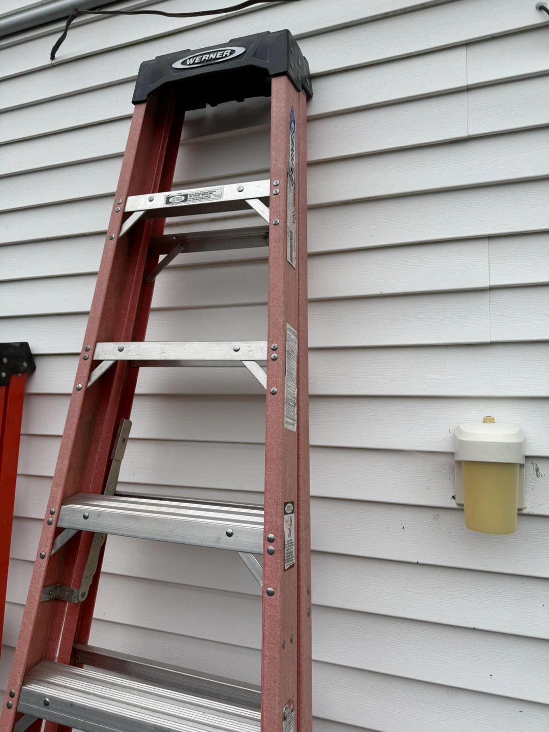 Werner 8ft Fiberglass Step Ladder NXTIA08 - photo 4