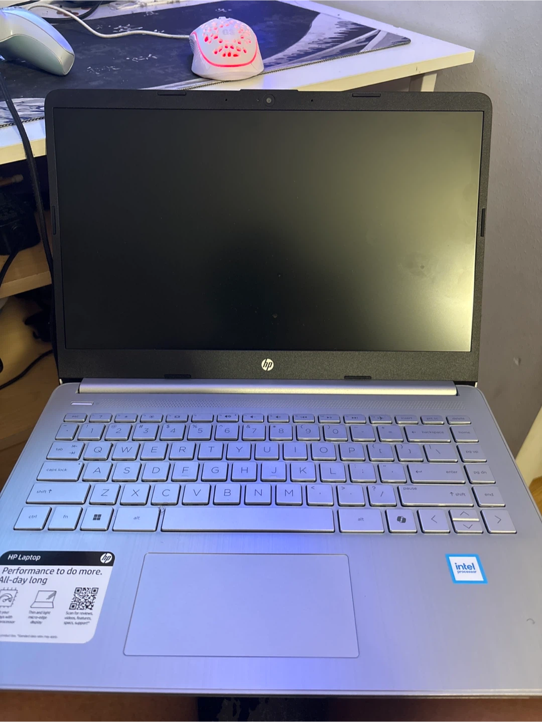 HP Laptop Silver - photo 2