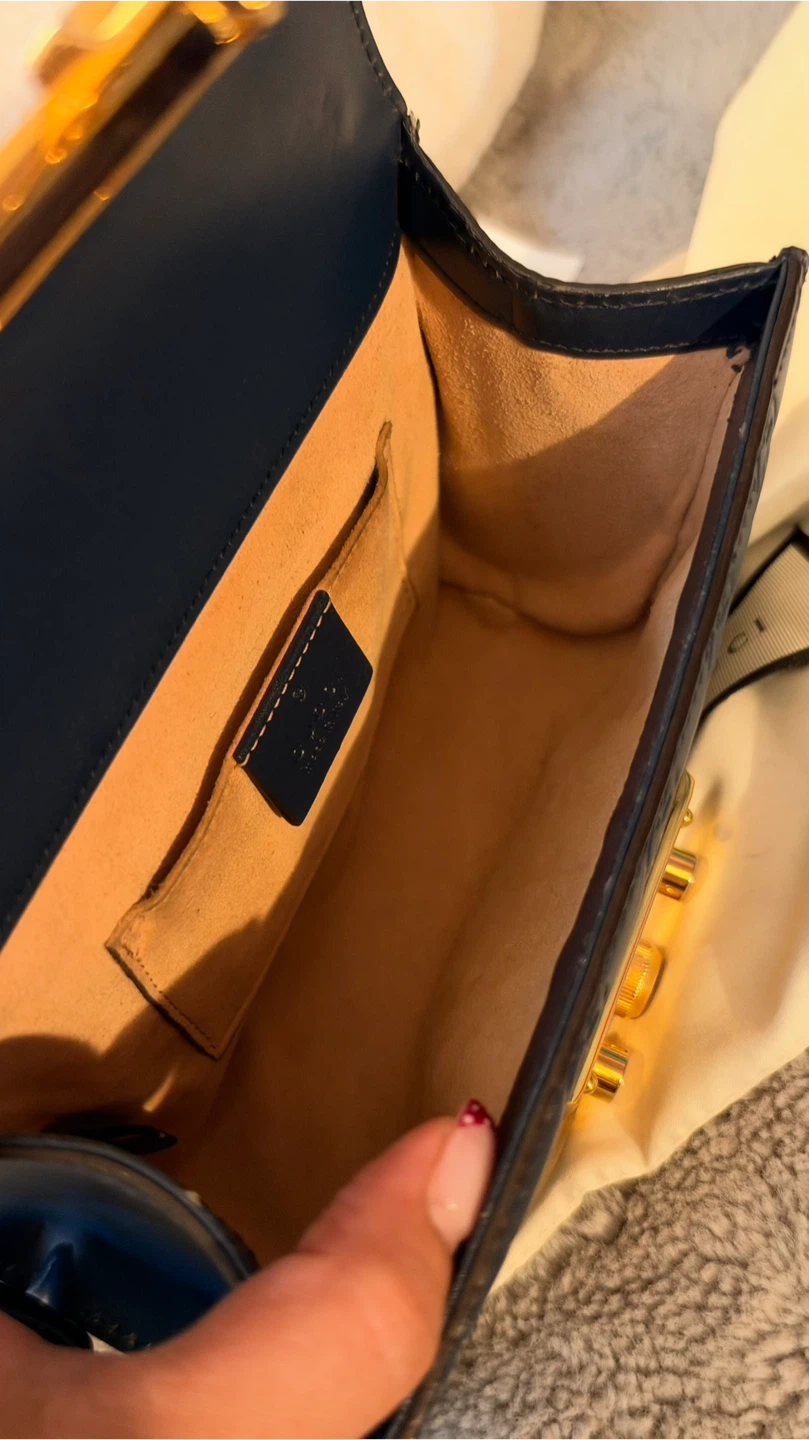 Gucci Signature Padlock Shoulder Bag - photo 4