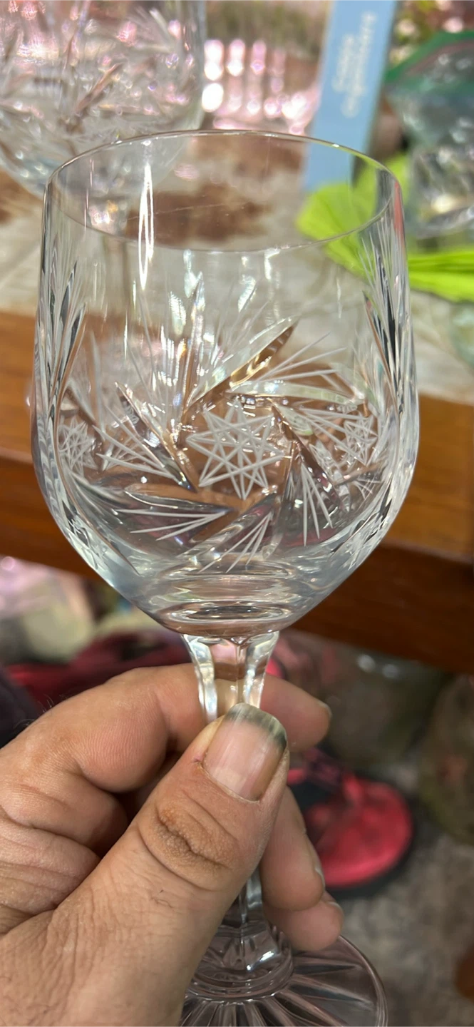 Set of 2 Cut Glass Wine Glasses - photo 2