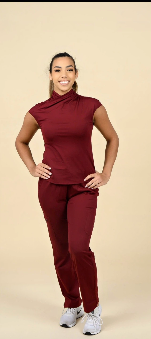 Maroon Scrub Set- size XS - photo 2