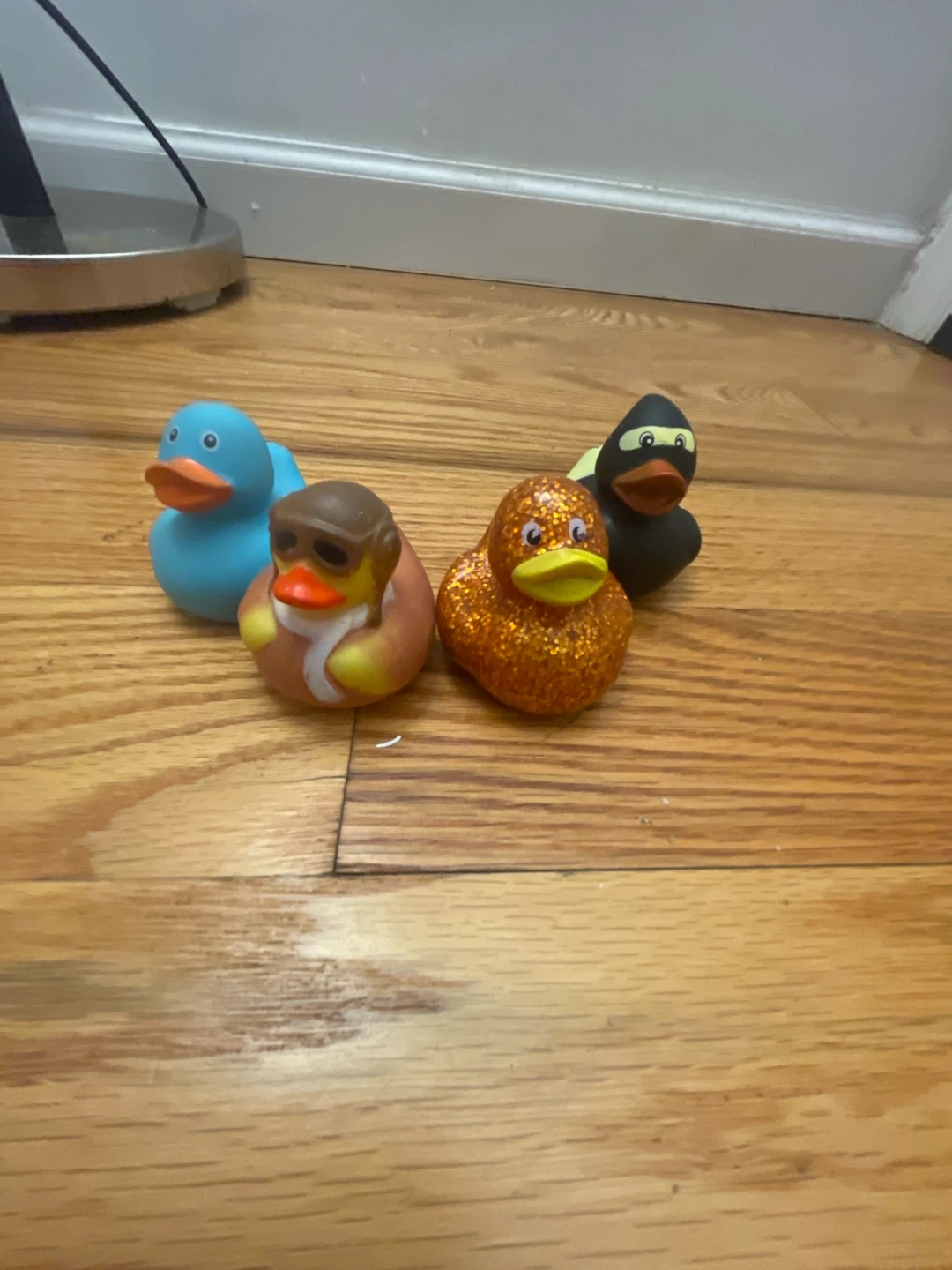 Set of 4 Rubber Ducks - photo 3