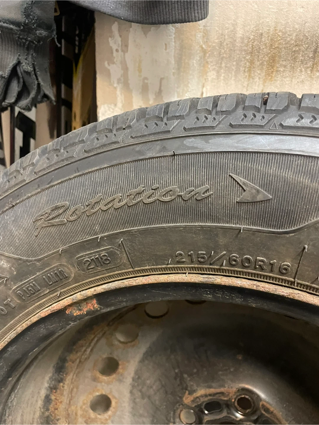 Good year Tires 215 60 16 all weather - photo 2