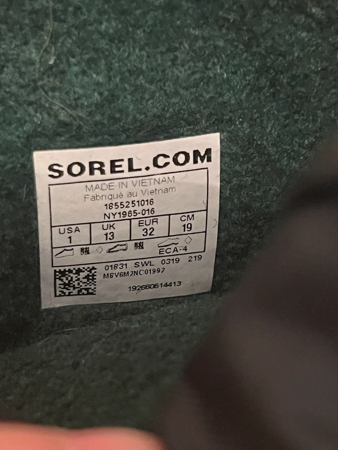 Sorel Youth Winter Boots Size 1 - photo 4
