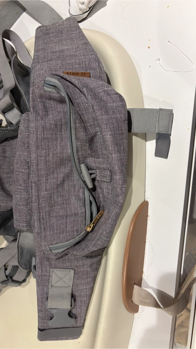 JJ Cole Baby Carrier - photo 3