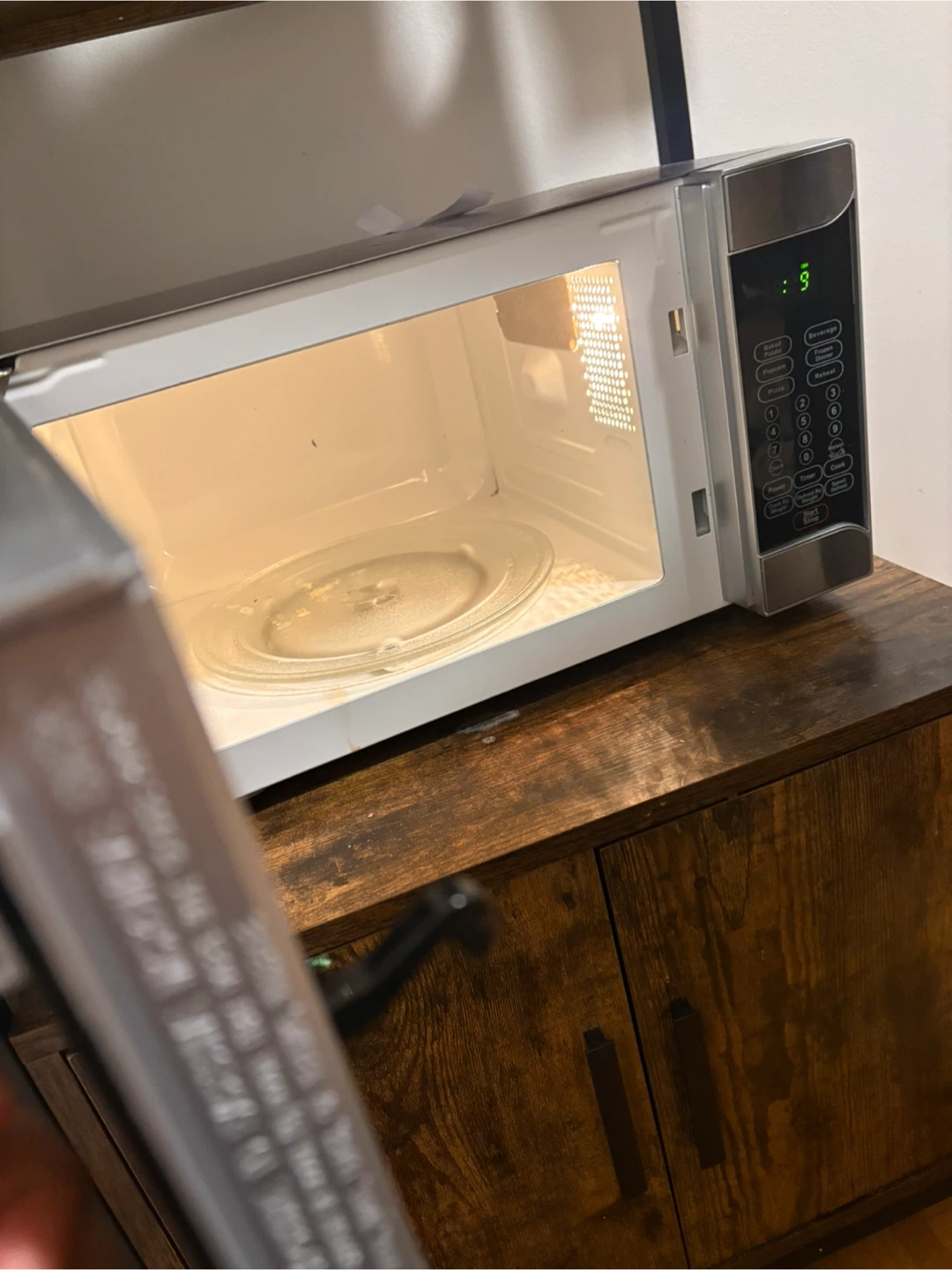 Danby Designer Microwave - photo 2