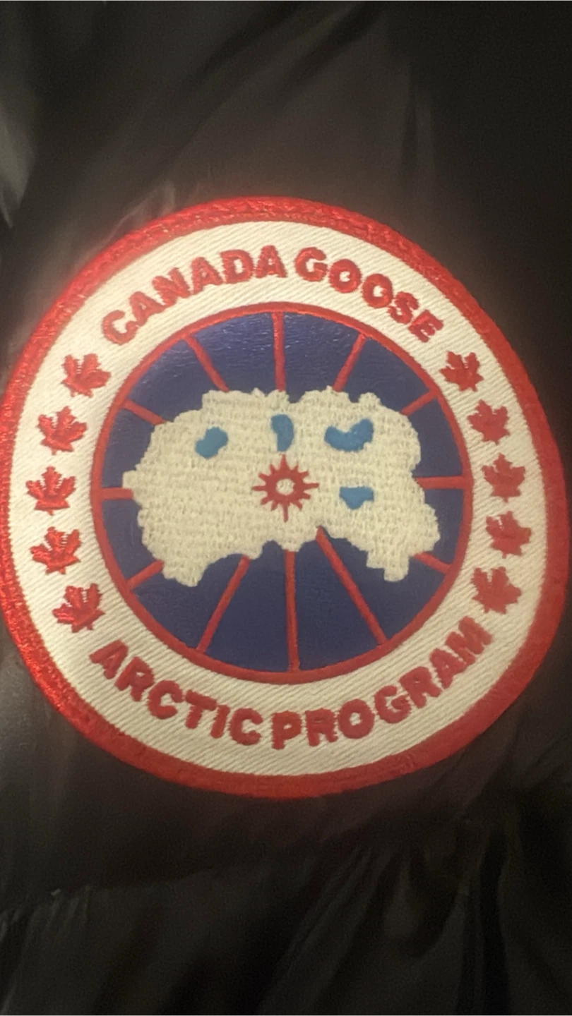 Canada Goose Puffer Jacket - Black - photo 3