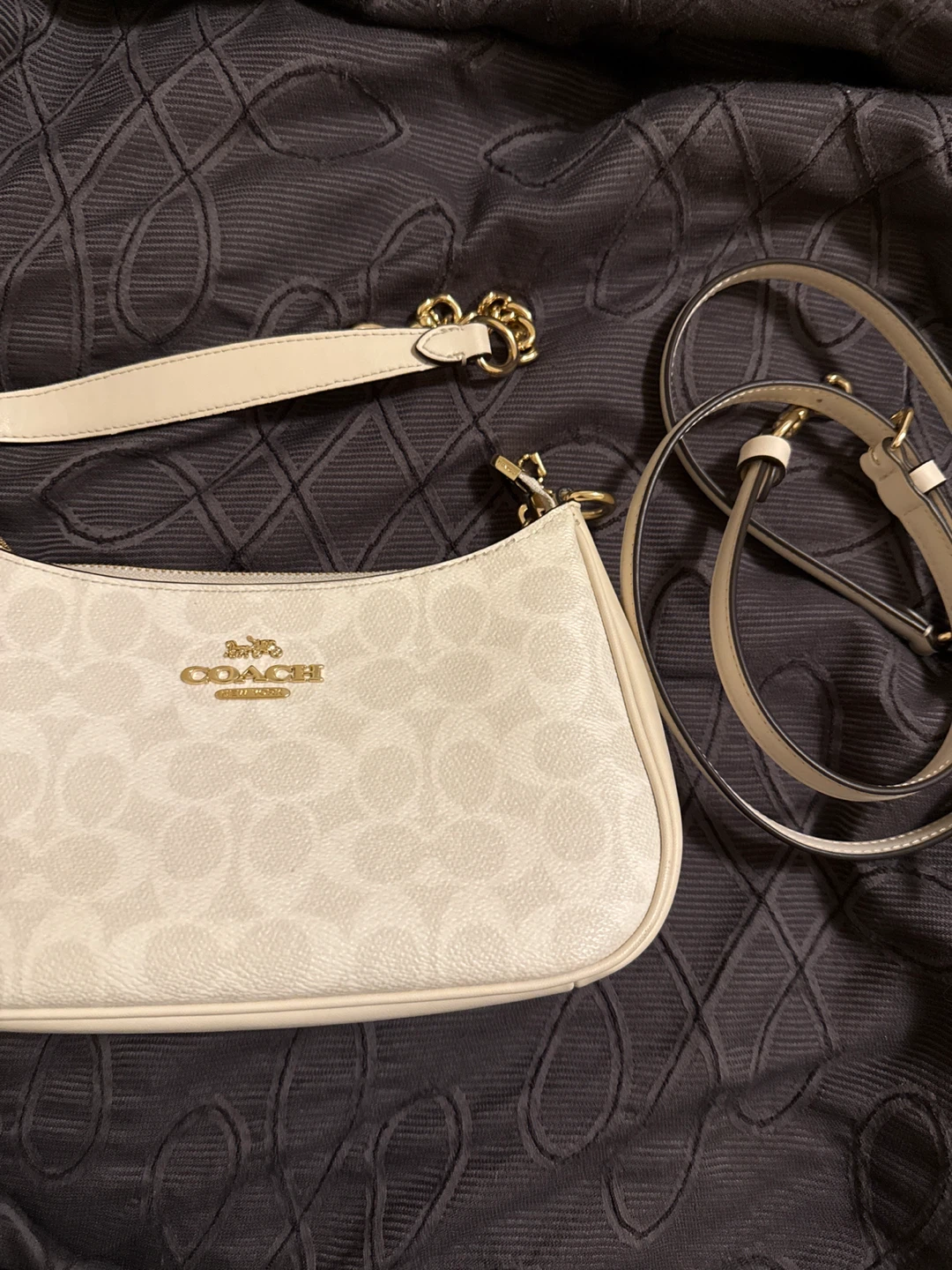 Coach Signature Canvas Shoulder Bag - photo 2