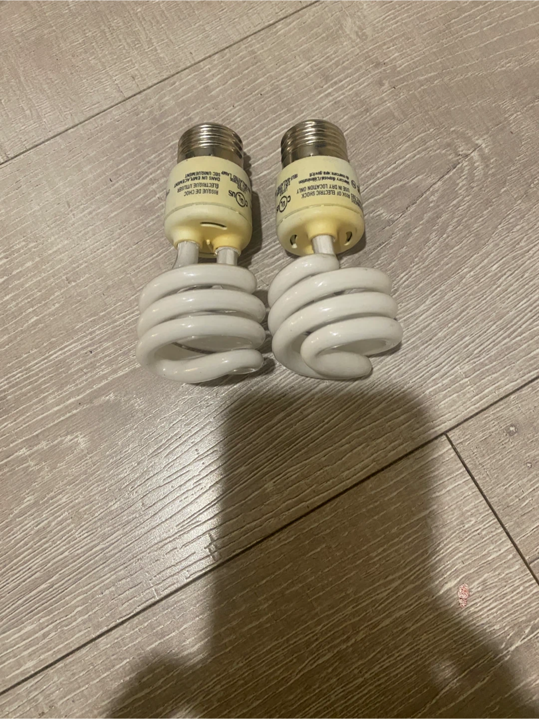 2 E-Lume Spiral CFL Light Bulbs - photo 2