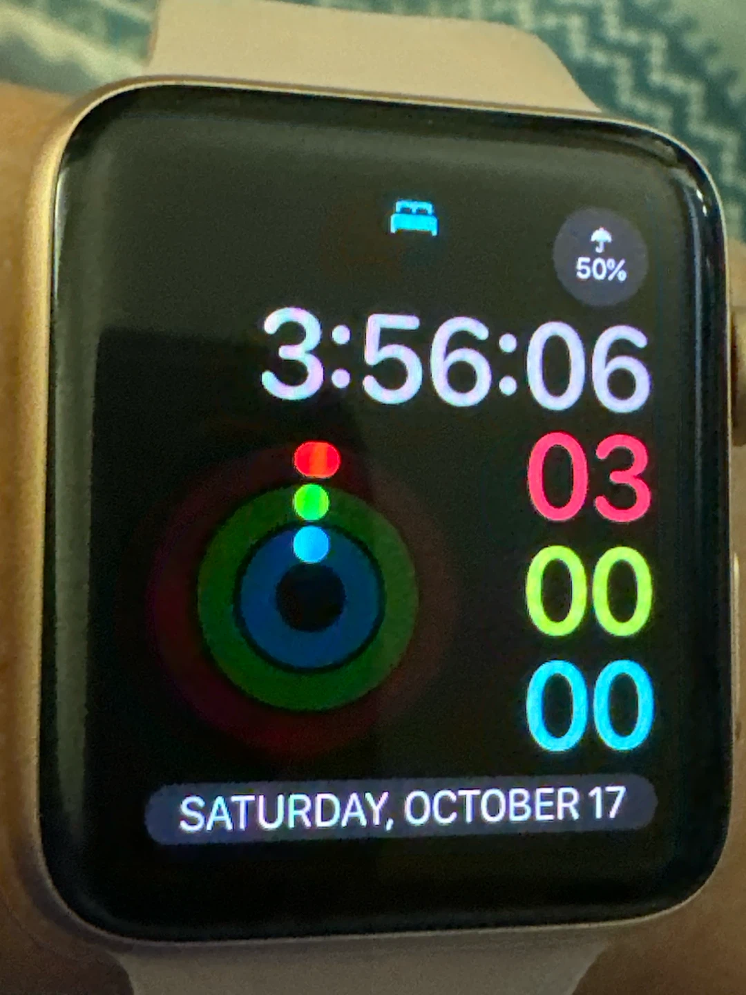 Apple Watch Series 3 42mm Gold Aluminum - photo 2
