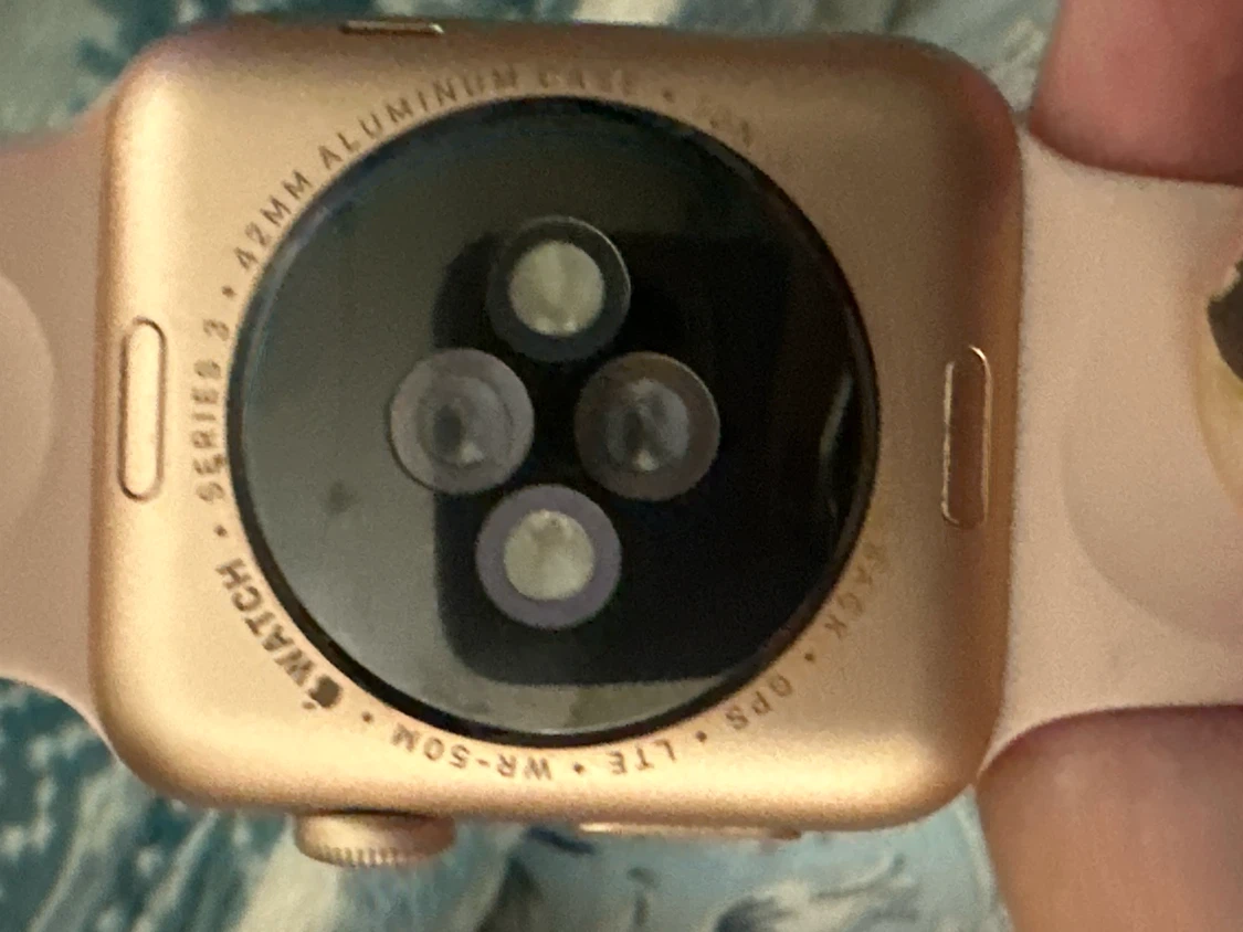 Apple Watch Series 3 42mm Gold Aluminum - photo 5