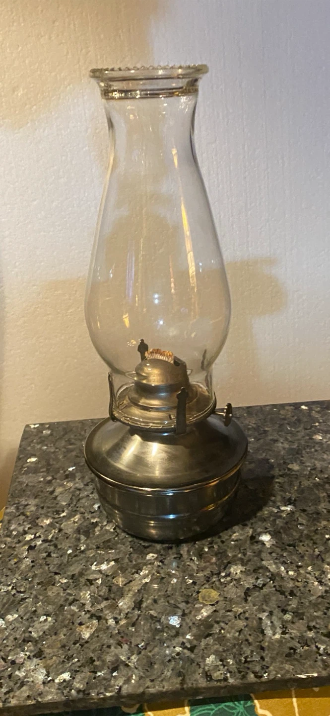 Vintage style metal oil lamp