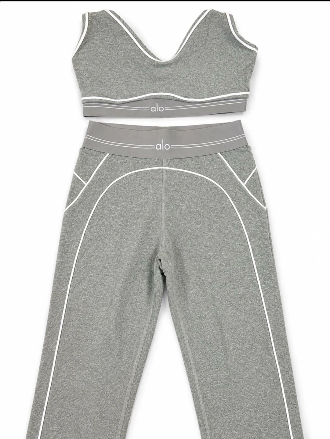 Alo Yoga Matching Set