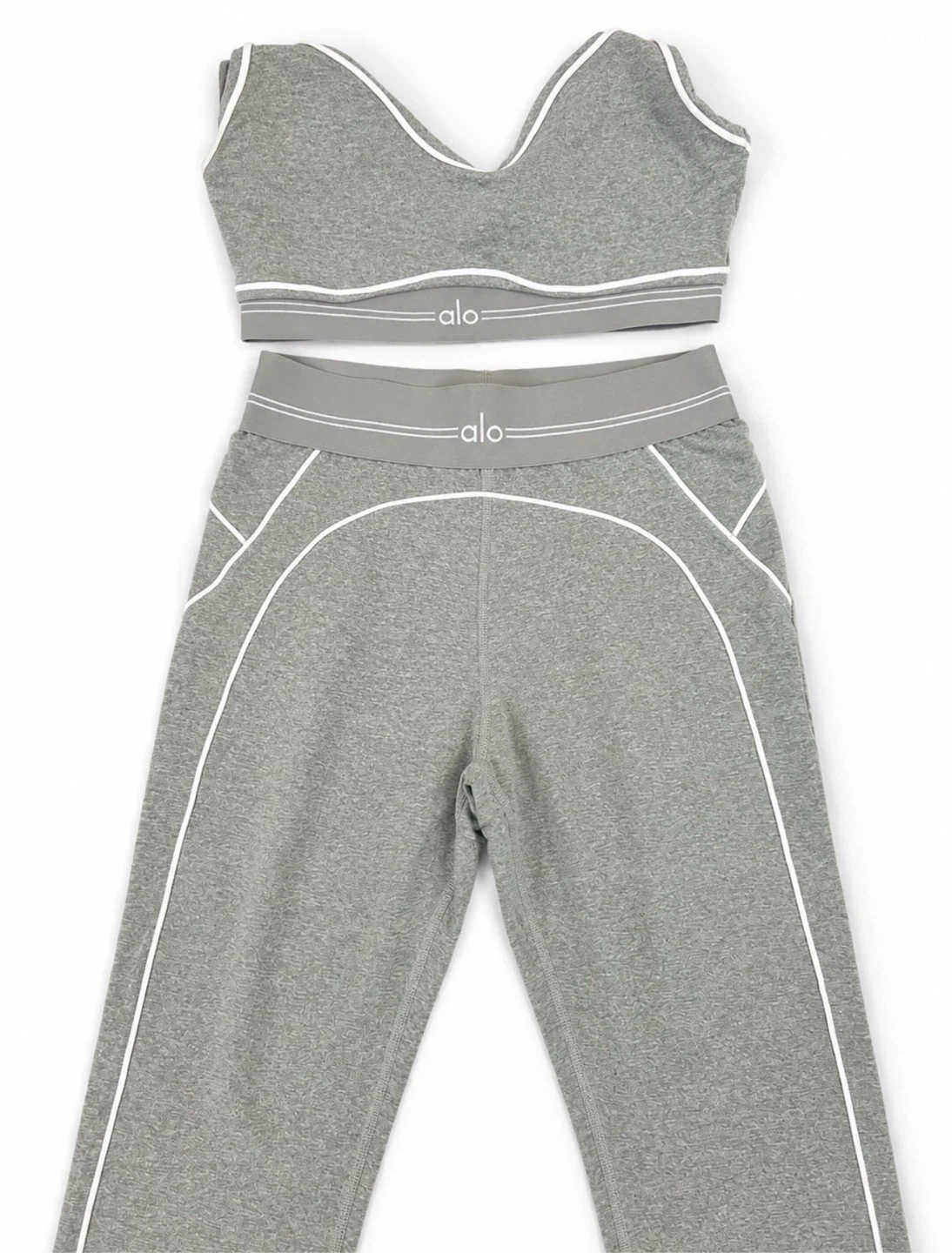 Alo Yoga Matching Set - photo 2