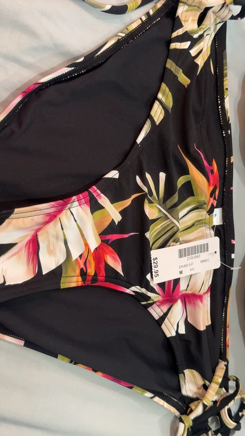 New Floral Bikini Set Size M