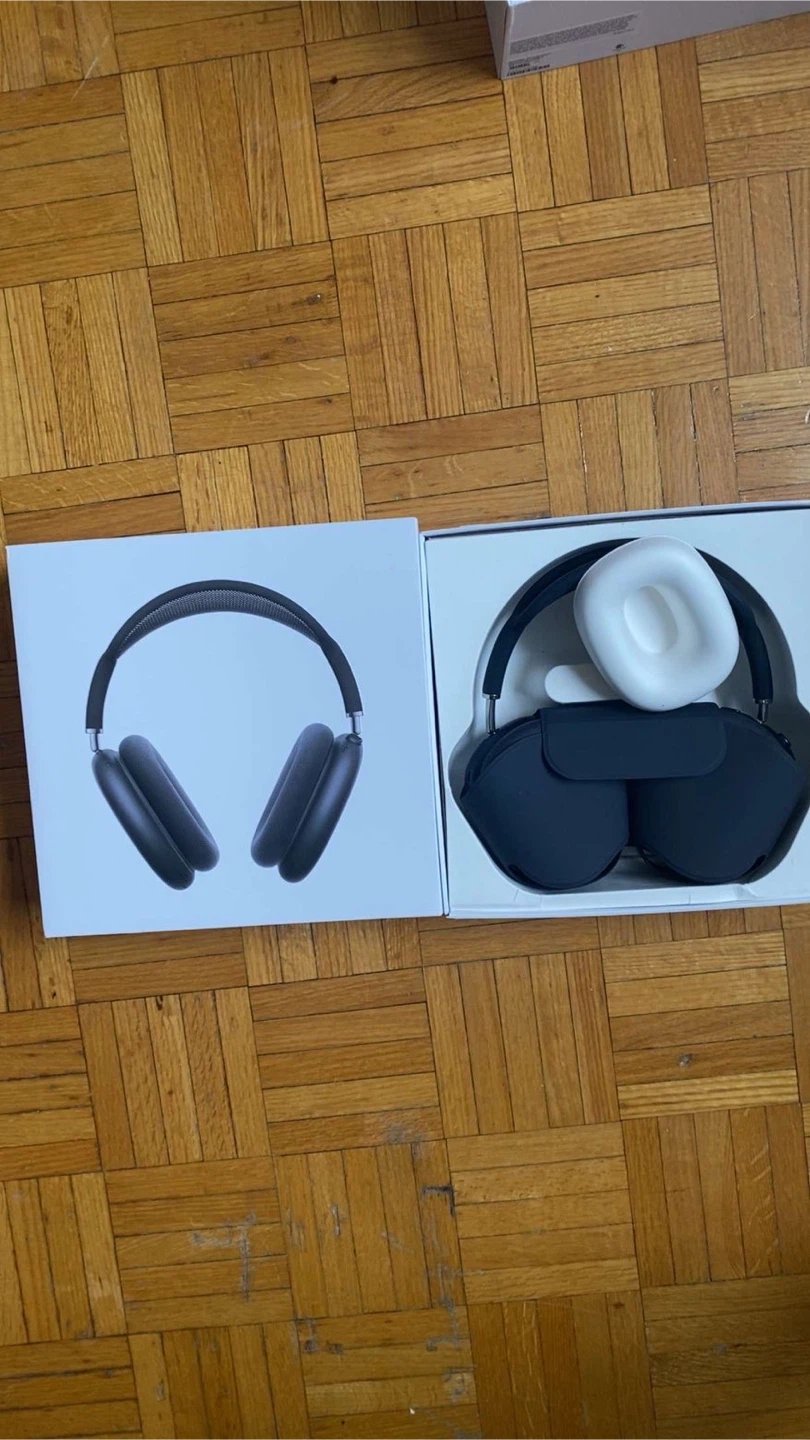 Apple AirPods Max Space Grey