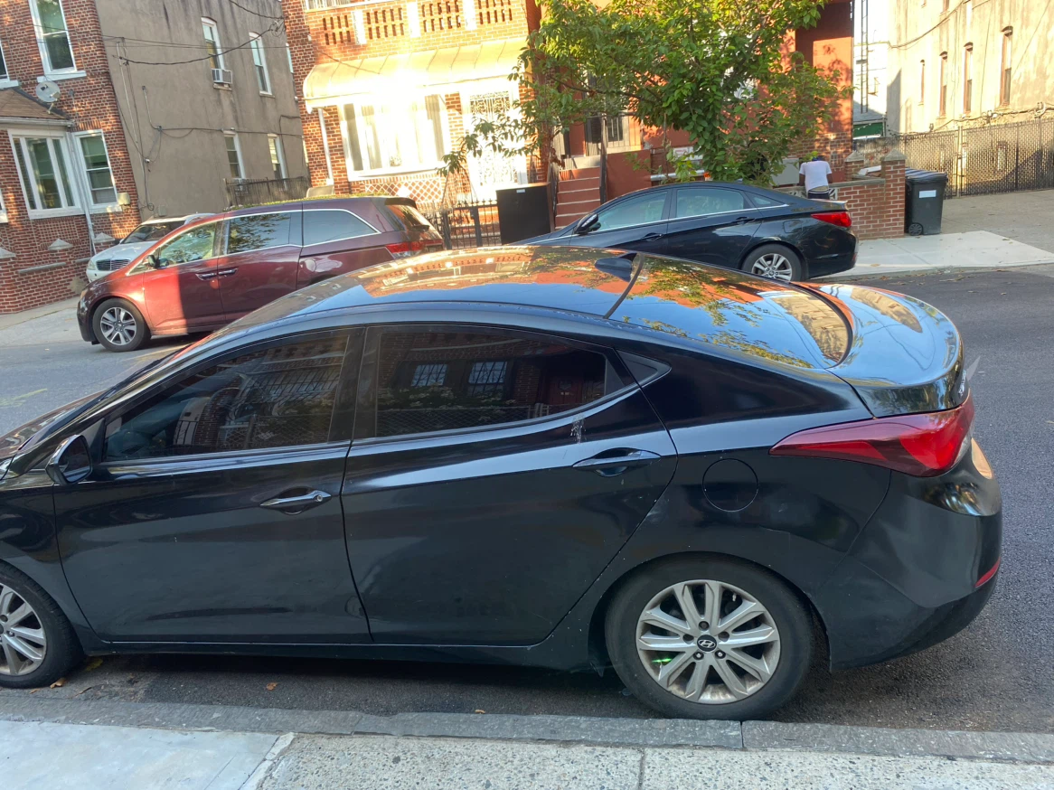 Black Hyundai Elantra Sedan - photo 4