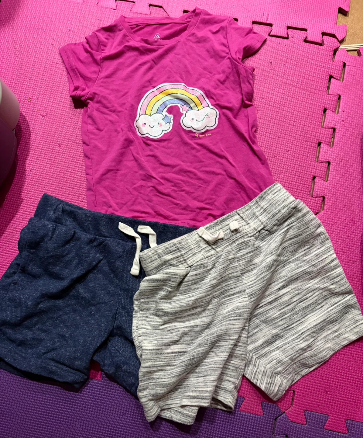 Ripzone T-Shirt and Two Pairs of Shorts Set ~ Size 4T
